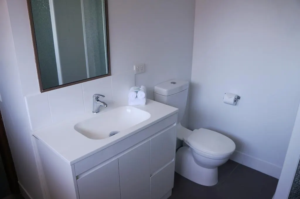Jadon Place Holiday Apartments ゴールドコースト